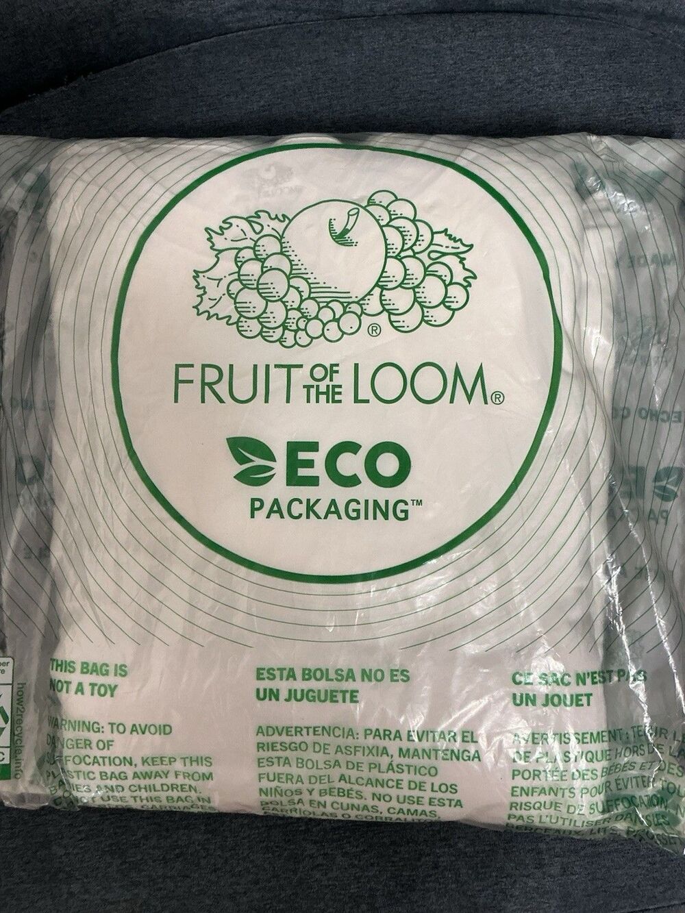 Fruit of the Loom Boys Medium  (10-12) White Cotton Short Sleeve Tees 7 Pack New
